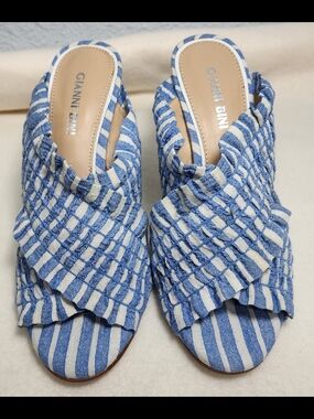Giani Bini Keily Block Blue and White Striped Heels Size 6